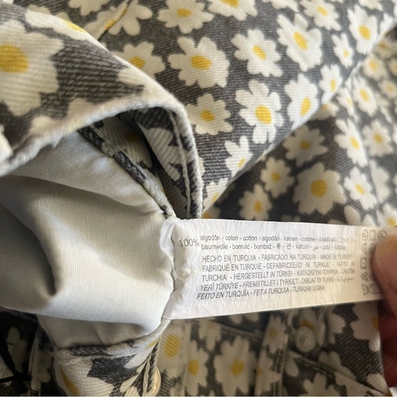 Zara Straight Shorts Daisy Print High Rise Button Fly Women's USA 2 - Picture 13 of 13